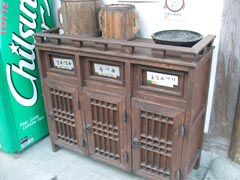 전주공예품전시관의 쓰레기통